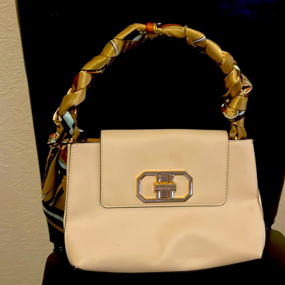 Brand new ladies hand bag